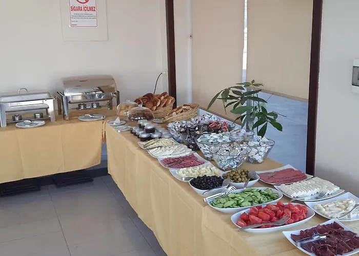 Ξενοδοχείο Basol 3*